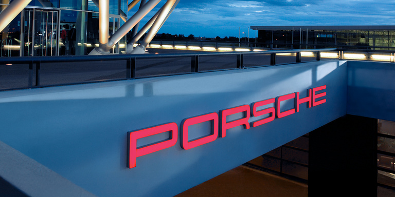 MHP begleitet die strategische Process-Mining-Initiative bei Porsche